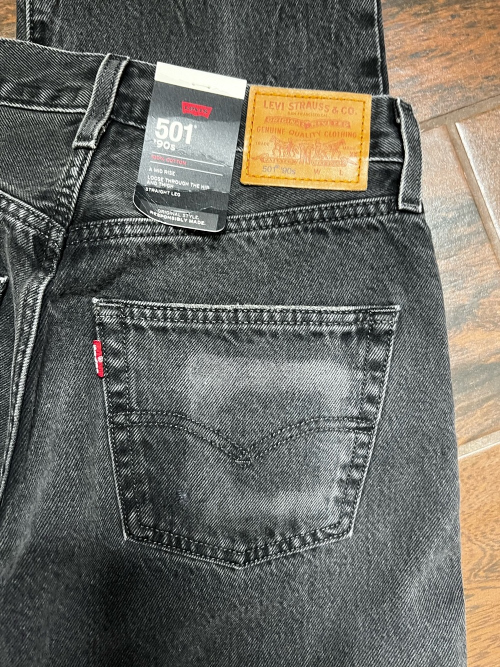 Levi’s Premium 501 90s Mid Rise Straight Leg Jeans Size 26 NWT Classic Denim - Picture 5 of 6